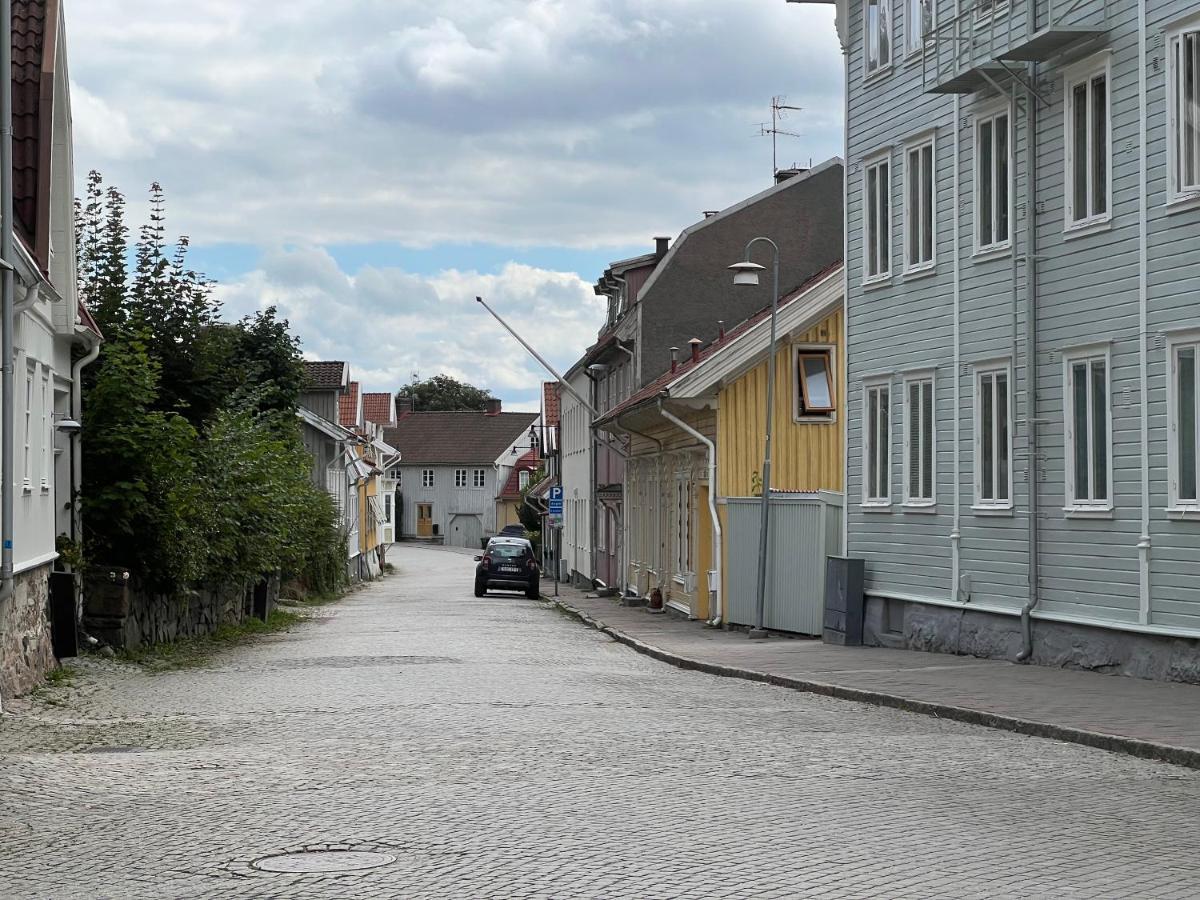 Fint, Gratis Parkering, Med 20 Min Till Goeteborg C クンゲルブ エクステリア 写真